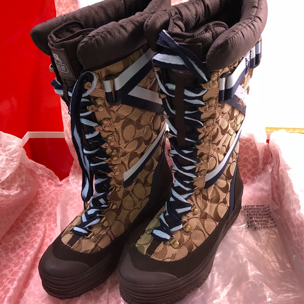 NIB COACH Marian Snow Boots Women’s Size 8.5 Blue
